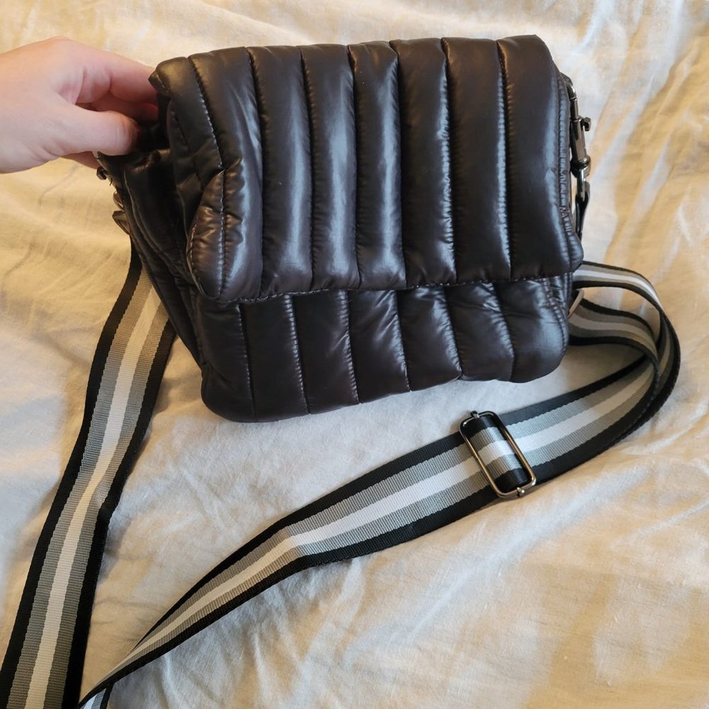 THINK ROYLN Quilted Puffer Crossbody Bag in Black - Picture 4 of 11